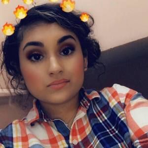 Meet your Posher, Gizella